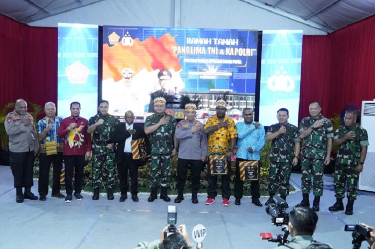 Panglima TNI Persatuan Membawa Kemakmuran Sedangkan Kebencian Membawa Keruntuhan