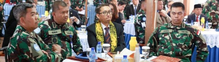 Satgas kontigen garuda terima kunjungan anggot dpr ri