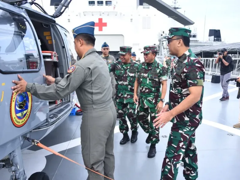 Asops Panglima TNI Cek Kesiapan Bantuan Kemanusiaan Ke Palestina 