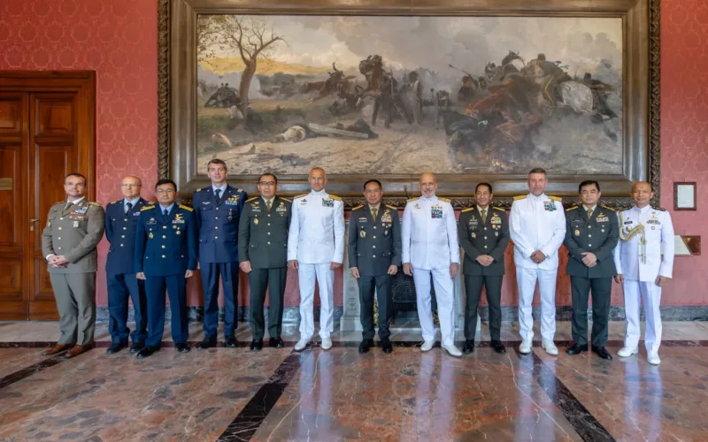 Panglima TNI Kunjungi Kepala Staf Pertahanan Italia