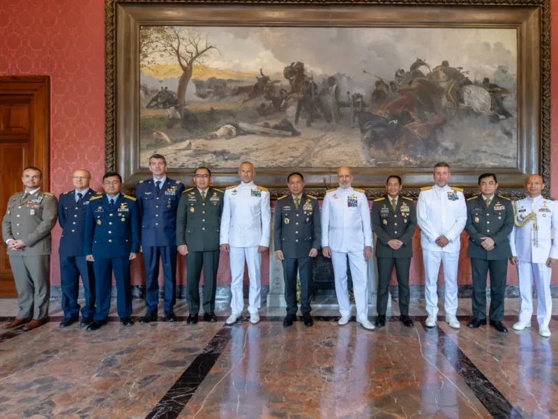 Panglima TNI Kunjungi Kepala Staf Pertahanan Italia