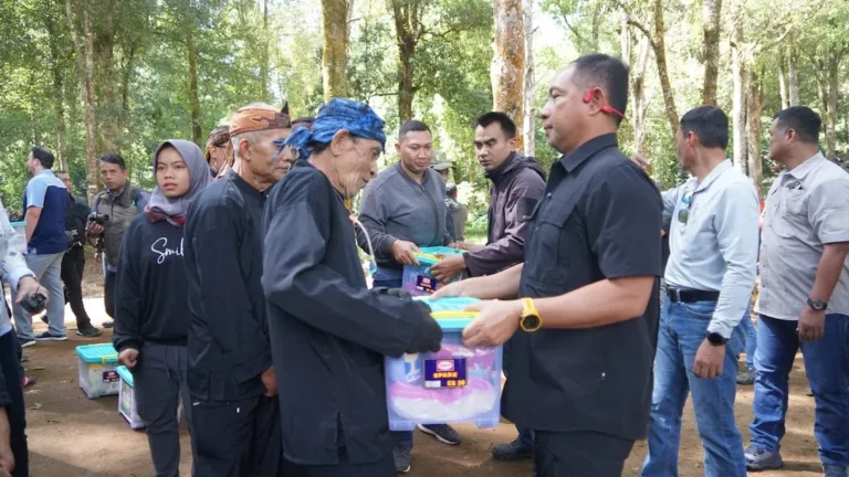 Panglima TNI Resmikan Replika Benteng Cikahuripan