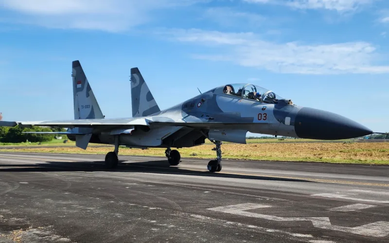Satu Penerbang Tempur  Sukhoi SU-30 MK2 Skadron Udara 11 Lanud Sultan Hasanuddin Sukses Laksanakan Terbang Solo