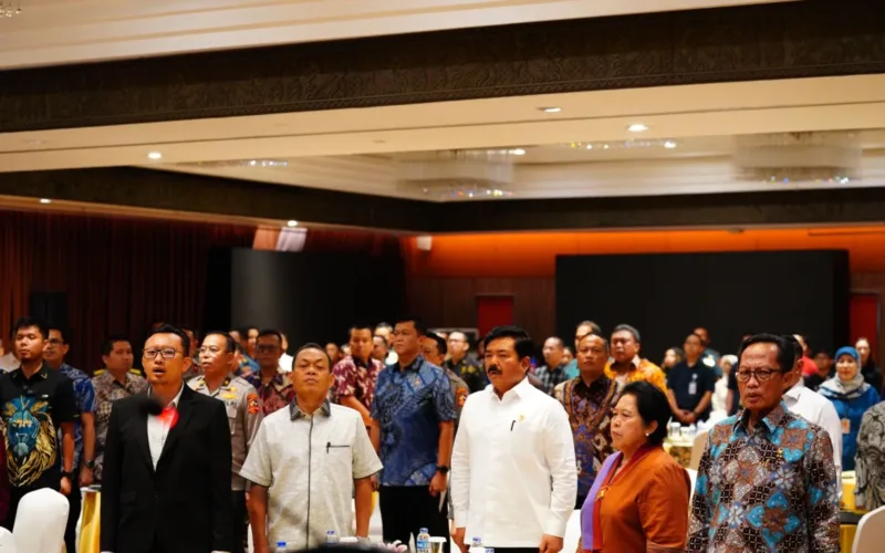 Dengar Pendapat Publik RUU Perubahan UU TNI dan RUU Perubahan UU Polri