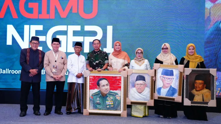 Panglima TNI Hadiri Pembukaan Pameran Lukisan “Bagimu Negeri”