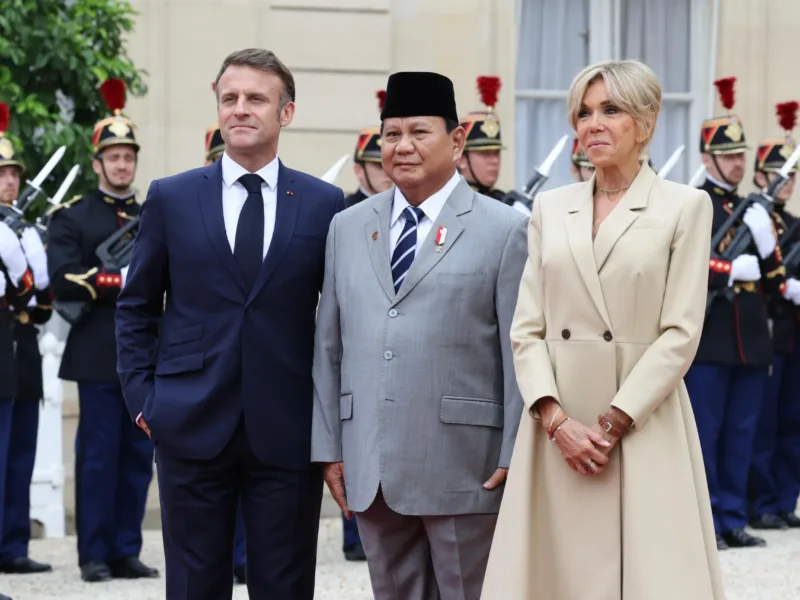 Hadiri Pembukaan Olimpiade Paris 2024, Menhan Prabowo Beri Dukungan Kontingen Indonesia