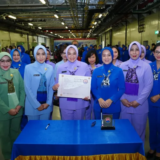 Ketua Umum Dharma Pertiwi Gelar Bakti Sosial Dalam Rangka HUT ke-60