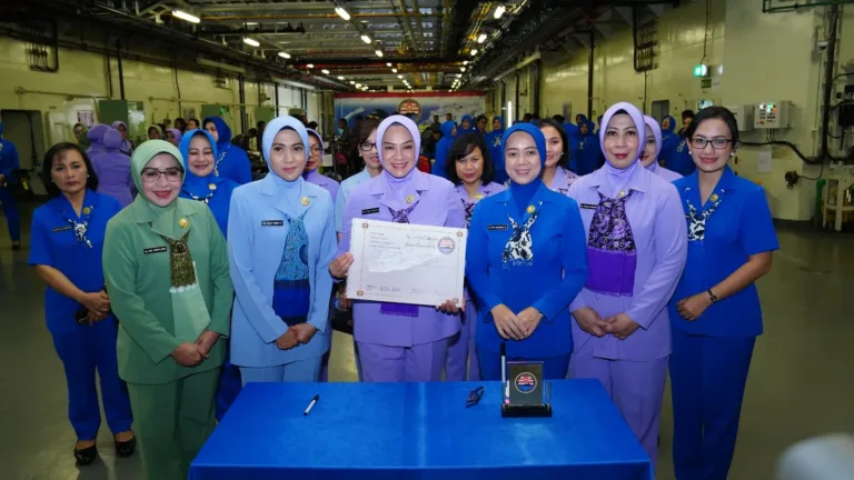 Ketua Umum Dharma Pertiwi Gelar Bakti Sosial Dalam Rangka HUT ke-60