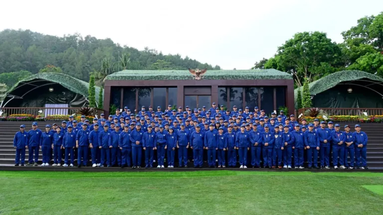 Panglima TNI Ikuti Retreat Hari Ke 3 Kabinet Merah Putih di Magelang