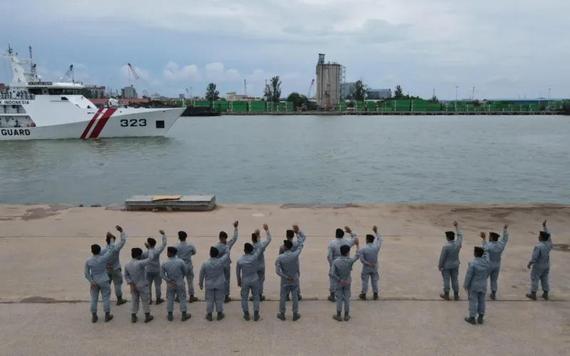 Bakamla RI Lepas KN. Pulau Dana-323 untuk Muhibah ke Vietnam dan Singapura