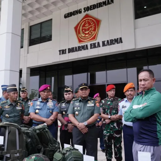 Panglima TNI Tinjau Gelar Bekal Kaporlap dan Kapsatlap Satgas Opsdagri Tahun 2025