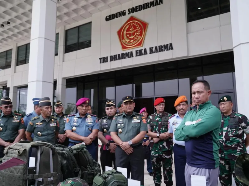 Panglima TNI Tinjau Gelar Bekal Kaporlap dan Kapsatlap Satgas Opsdagri Tahun 2025
