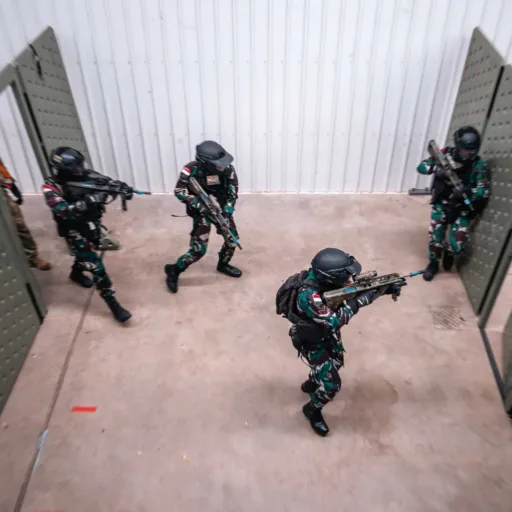 Aksi Prajurit Marinir TNI AL Lumpuhkan Musuh Tentara Australia