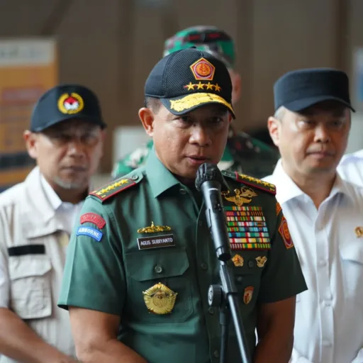 Panglima TNI Tinjau Pelaksanaan Misa Malam Natal di Gereja Katedral