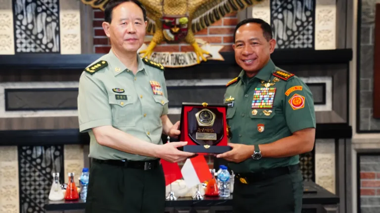 Kunjungan Kehormatan Kepala Staf Gabungan AB Republik Rakyat Tiongkok