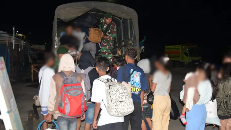 Aksi Sigap Subsatgas Penyelundupan TNI, Amankan 57 Pekerja Migran Ilegal di Nunukan