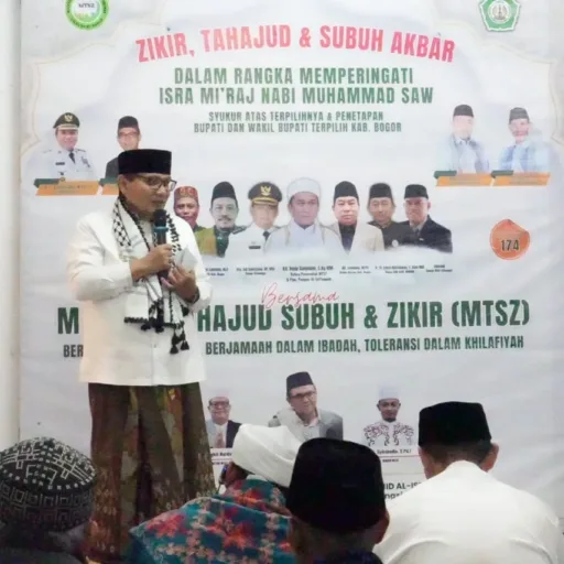 Pj Bupati Bogor Ajak Warga Maknai Isra Miraj dengan Solat Tahajud, Zikir dan Subuh Keliling