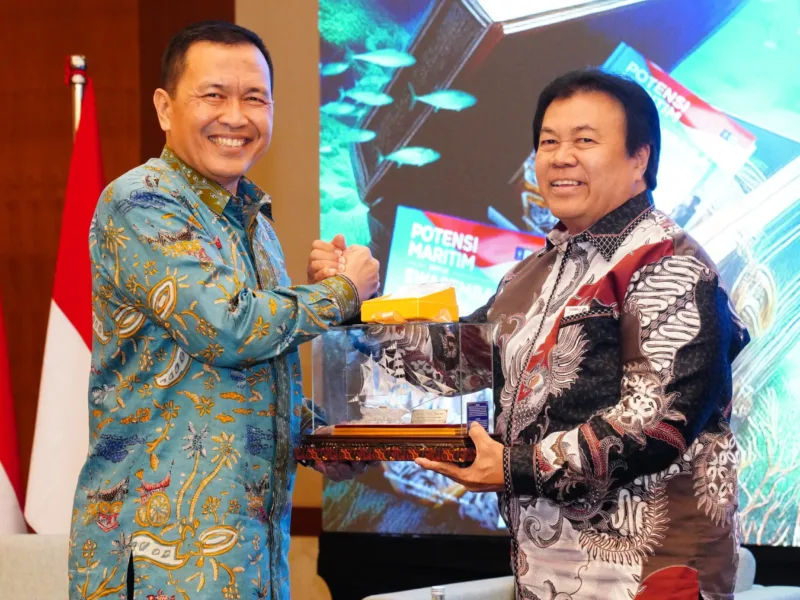Laksda TNI Edwin Tulis Buku Potensi Maritim Untuk Swasembada Pangan