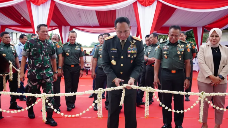 Panglima TNI Resmikan Masjid Al-Mu’min di Jatikarya Bekasi
