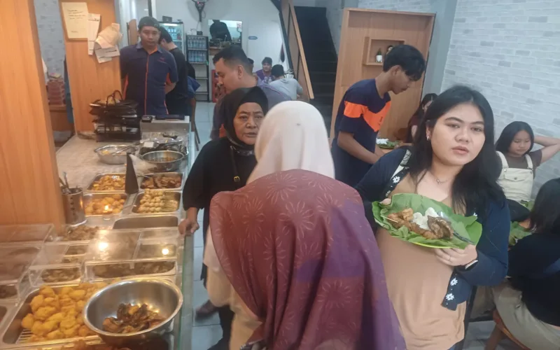 Kuliner Khas Cirebon Diburu Pemudik di Libur Idul Fitri  2025
