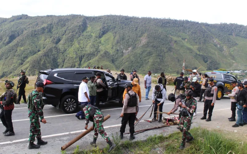 Aparat Gabungan TNI-Polri Gelar Razia Skala Besar di Kab. Puncak Jaya