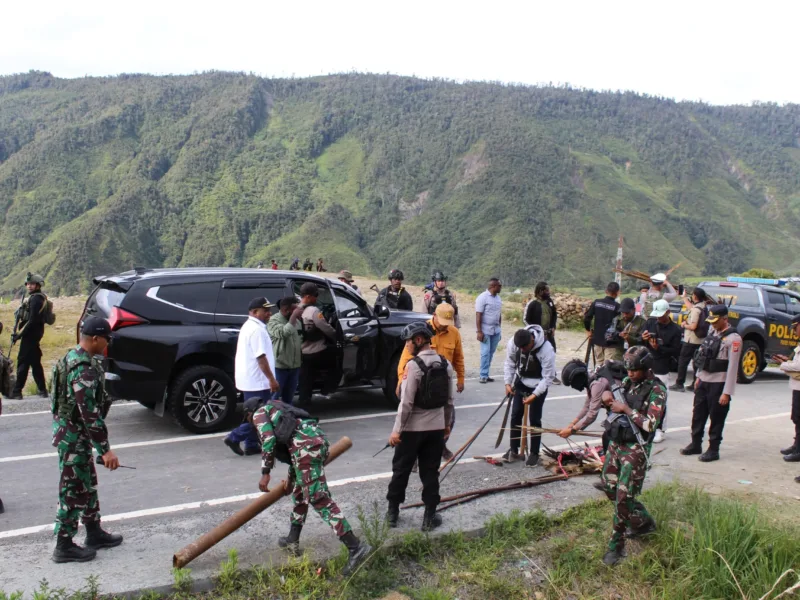 Aparat Gabungan TNI-Polri Gelar Razia Skala Besar di Kab. Puncak Jaya