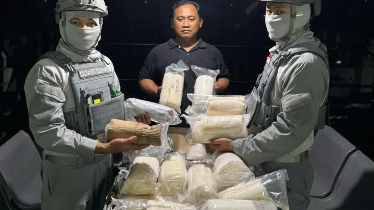 Bakamla RI Gagalkan Penyelundupan 60 Ribu Ekor Baby Lobster
