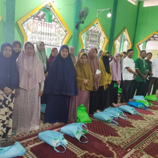 RW 12 Puspa Raya Bojong Baru Gelar Baksos