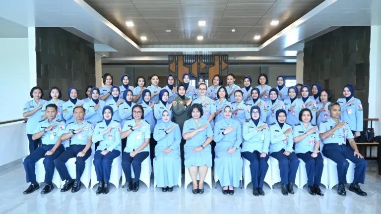 Wara Lanud Sultan Hasanuddin Ikuti Apel Ketum Dharma Pertiwi