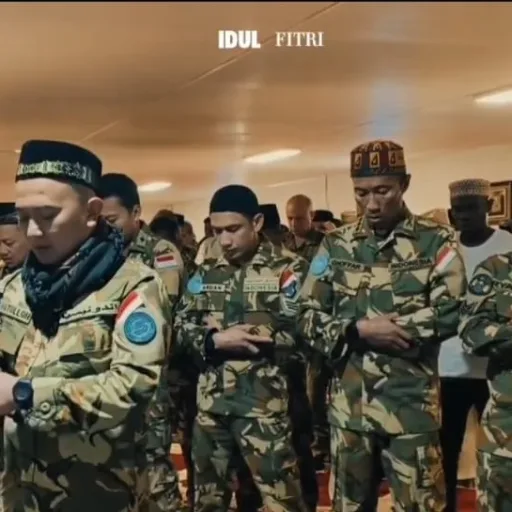 Satgas TNI Konga UNIFIL Kumandangkan Gema Takbir