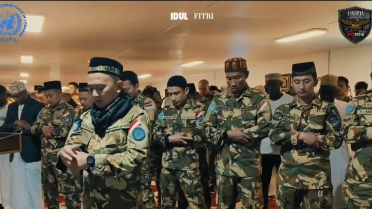 Satgas TNI Konga UNIFIL Kumandangkan Gema Takbir