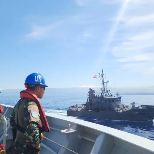 Amankan Perairan Lebanon, KRI Sultan IM Gelar Latihan Bersama AL Lebanon