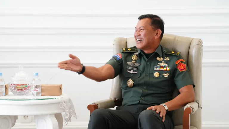 Rotasi Jabatan Pati TNI: Letjen Kunto Tetap di Pangkogabwilhan I