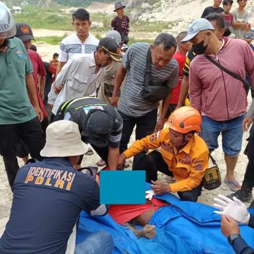 Pencarian Korban Longsor Tambang Gunung Kuda Dilanjutkan Besok