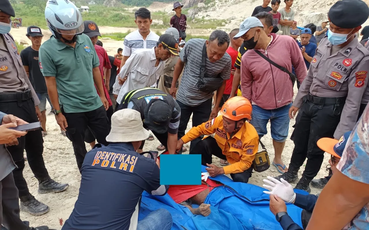 Pencarian Korban Longsor Tambang Gunung Kuda Dilanjutkan Besok