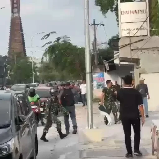 3 Personil TNI Bubarkan Konvoi Geng Motor di Medan