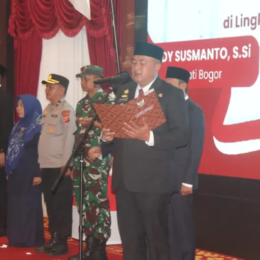 Bupati Rudy Susmanto Lantik 25 Pejabat Baru, Tegaskan Percepatan Pembangunan Bogor