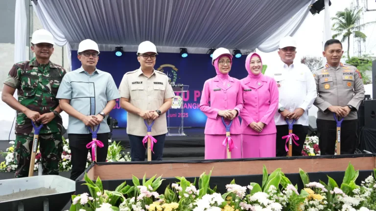 Bupati Bogor Peletakan Batu Pertama Pembangunan Gedung Bhayangkari Kab. Bogor