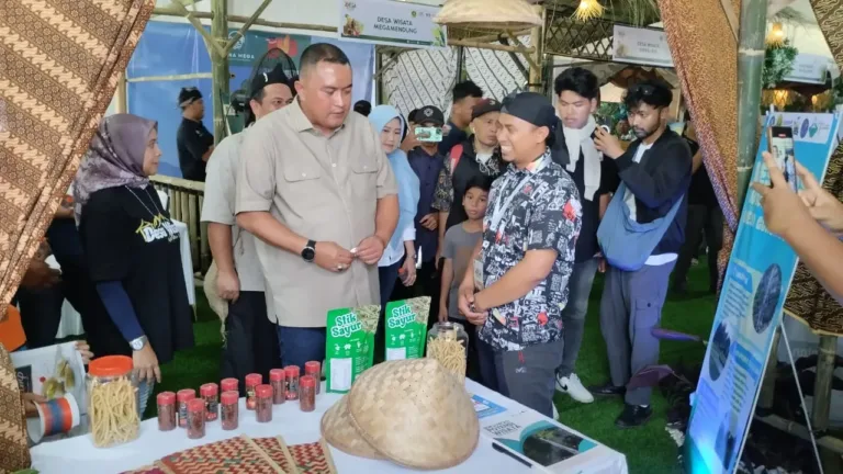 Bupati Rudy Susmanto Tinjau dan Tutup Festival Desa Wisata Kabogorfest 2025