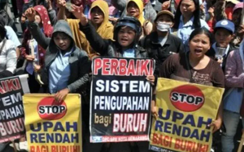 Demo Buruh 28 Agustus 2025, Ribuan Pekerja Tuntut Hapus Outsourcing dan Tolak Upah Murah
