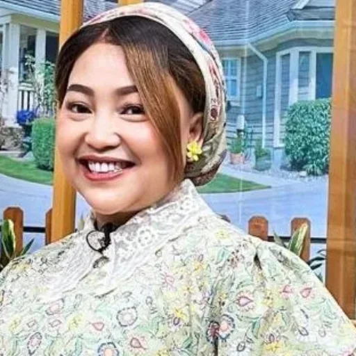 Komedian Mpok Alpa Meninggal Dunia