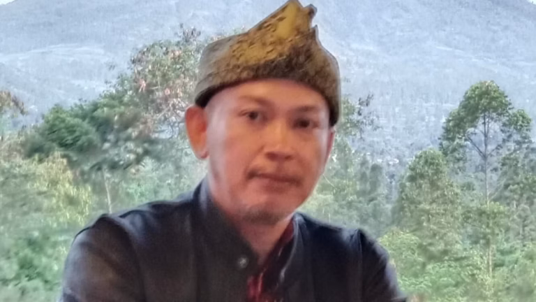 Ngeupeul Ngahuapan Maneh Oleh :Kang Oos Supyadin SE.MM,Pemerhati Kebijakan Publik