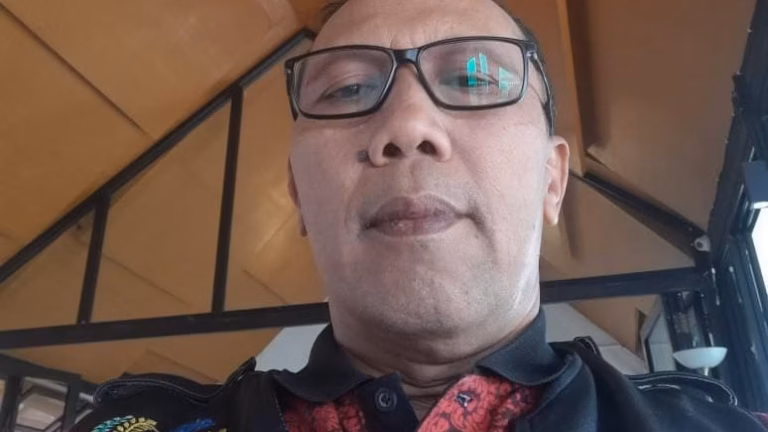 Transformasi Aksi: Dari Ide Kreatif ke Solusi Konkret” UMKM-Bagian 3 Oleh: Aep Saepullah Mubarok