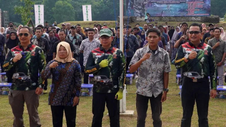 Panglima TNI Serahkan Bansos dan Resmikan Lane 1 Garuda Prima di Kejurnas Adventure Offroad 2025