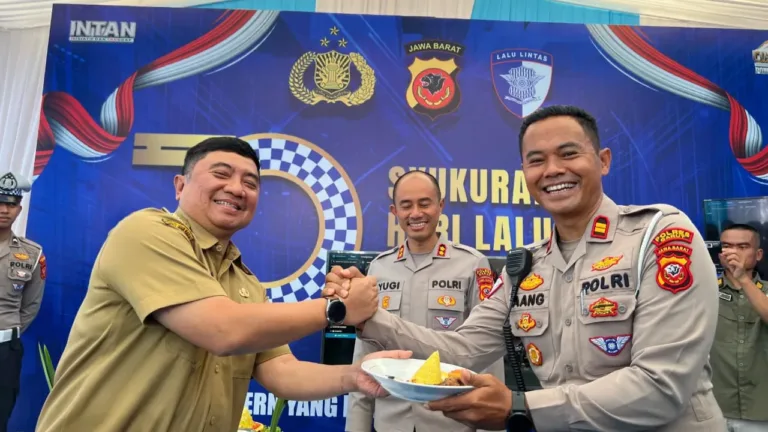 Forkopimda dan Komunitas Media Beri Kejutan Beri Potong Tumpeng di Groundbreaking ELITE Garut