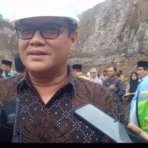 Komitmen Bersama Jaga Kelestarian Alam: Kemenag Jabar Hadiri Program Penanaman Pohon di Lahan Reklamasi Tambang