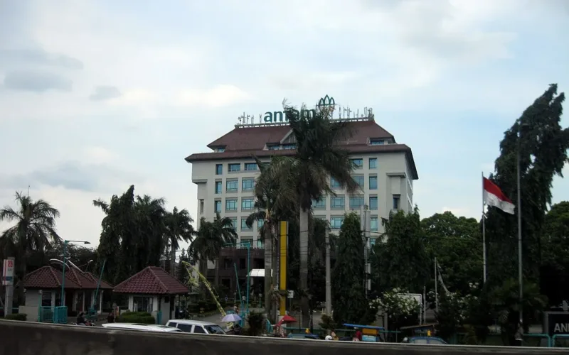 Gubernur Pramono Anung Pasang Deadline Akhir Oktober Atasi Macet TB Simatupang