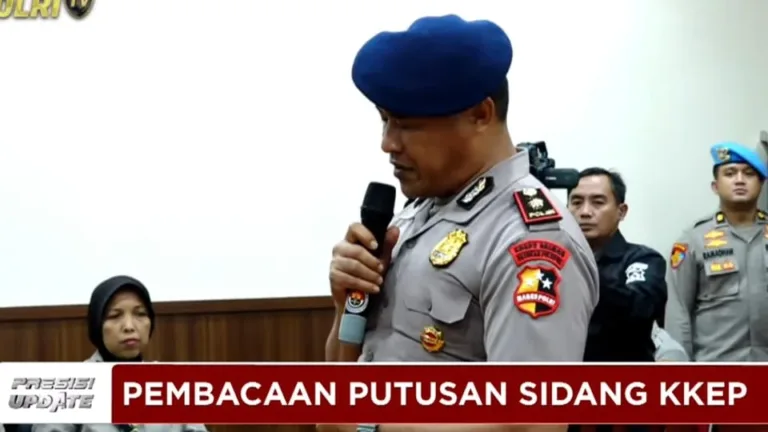 Kompol Kosmas Dipecat Usai Ojol Tewas Dilindas Rantis Brimob