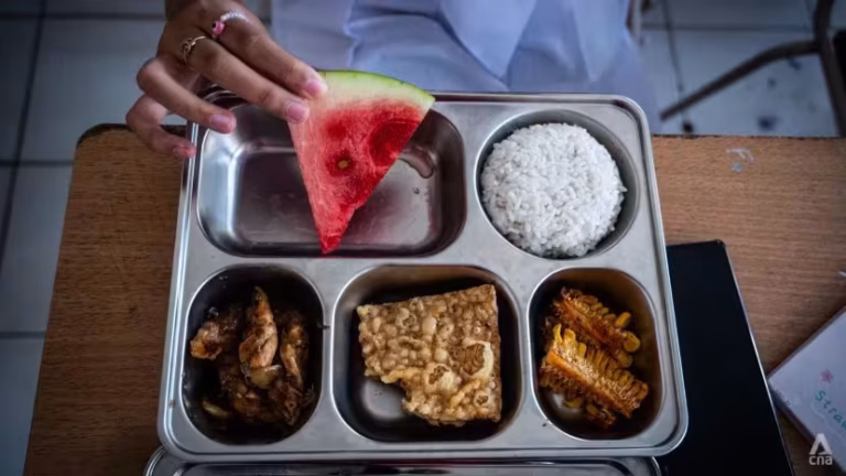 Menu Hiu Goreng Program MBG di Ketapang Jadi Sorotan Usai Keracunan