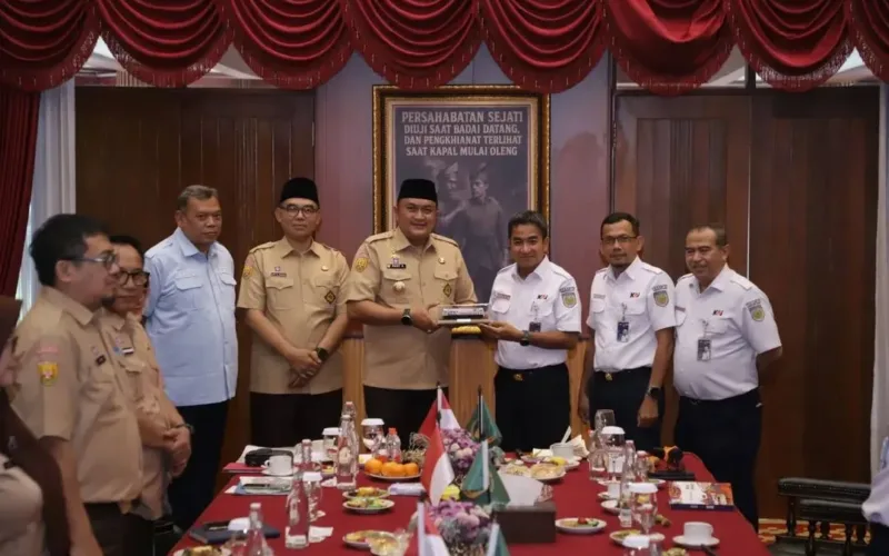 Bupati Bogor dan PT KAI Perkuat Sinergi Kembangkan Sistem Transportasi Terpadu
